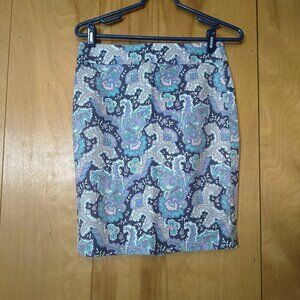 FOREVER 21 ESSENTIALS PAISLEY PENCIL SKIRT SIZE SMALL OFFICE BUSINESS CASUAL